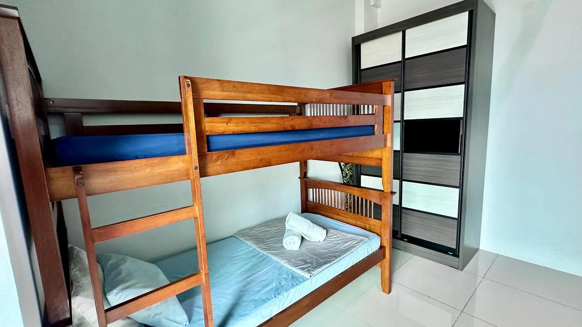 2Br Lively City View Family Suite#Airport Bayan Lepas 0*,  Malaysia