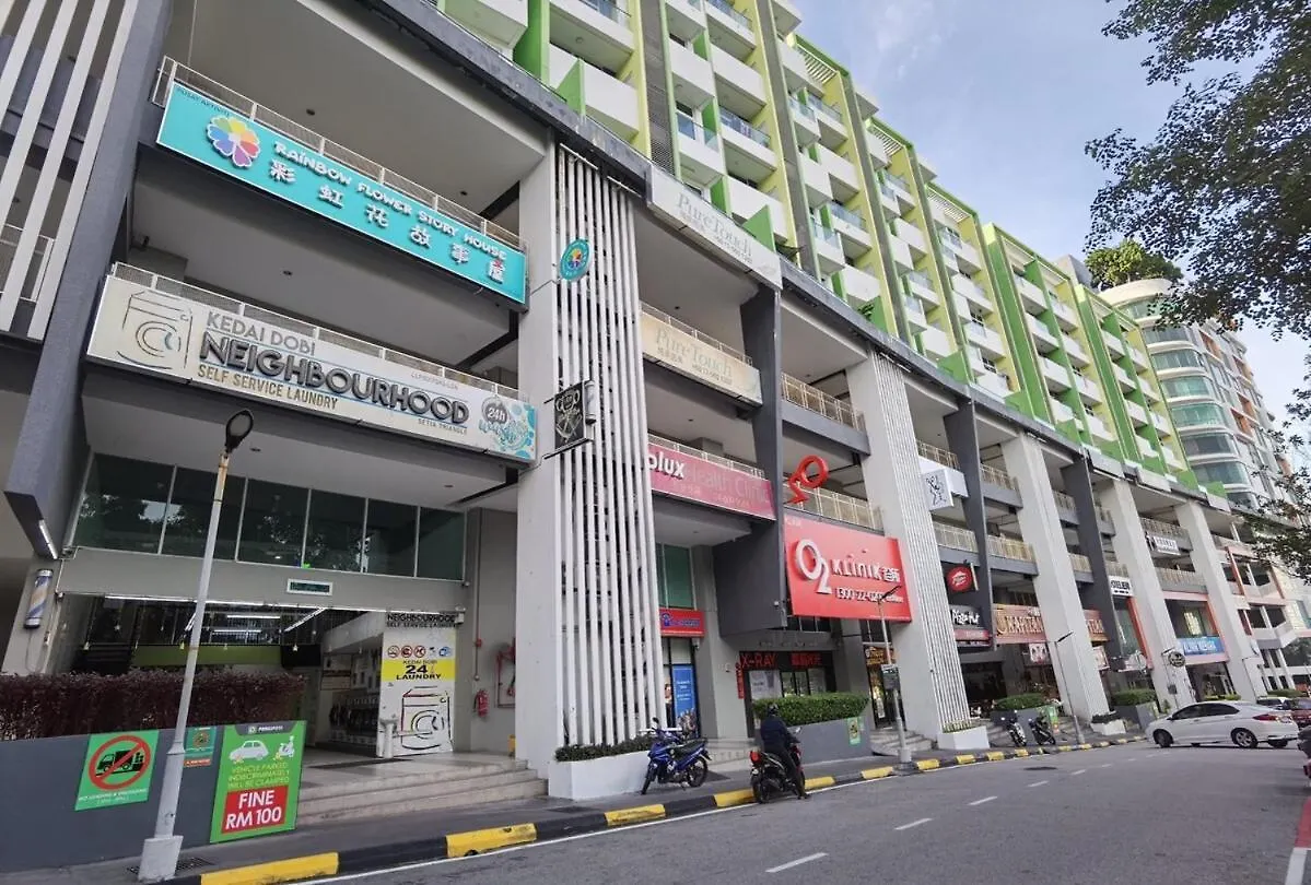 2Br Lively City View Family Suite#Airport Bayan Lepas Malaysia