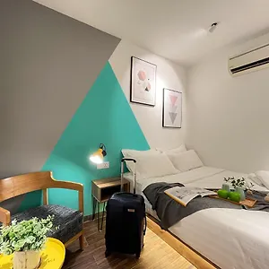  Hotel Apple 1 Queensbay