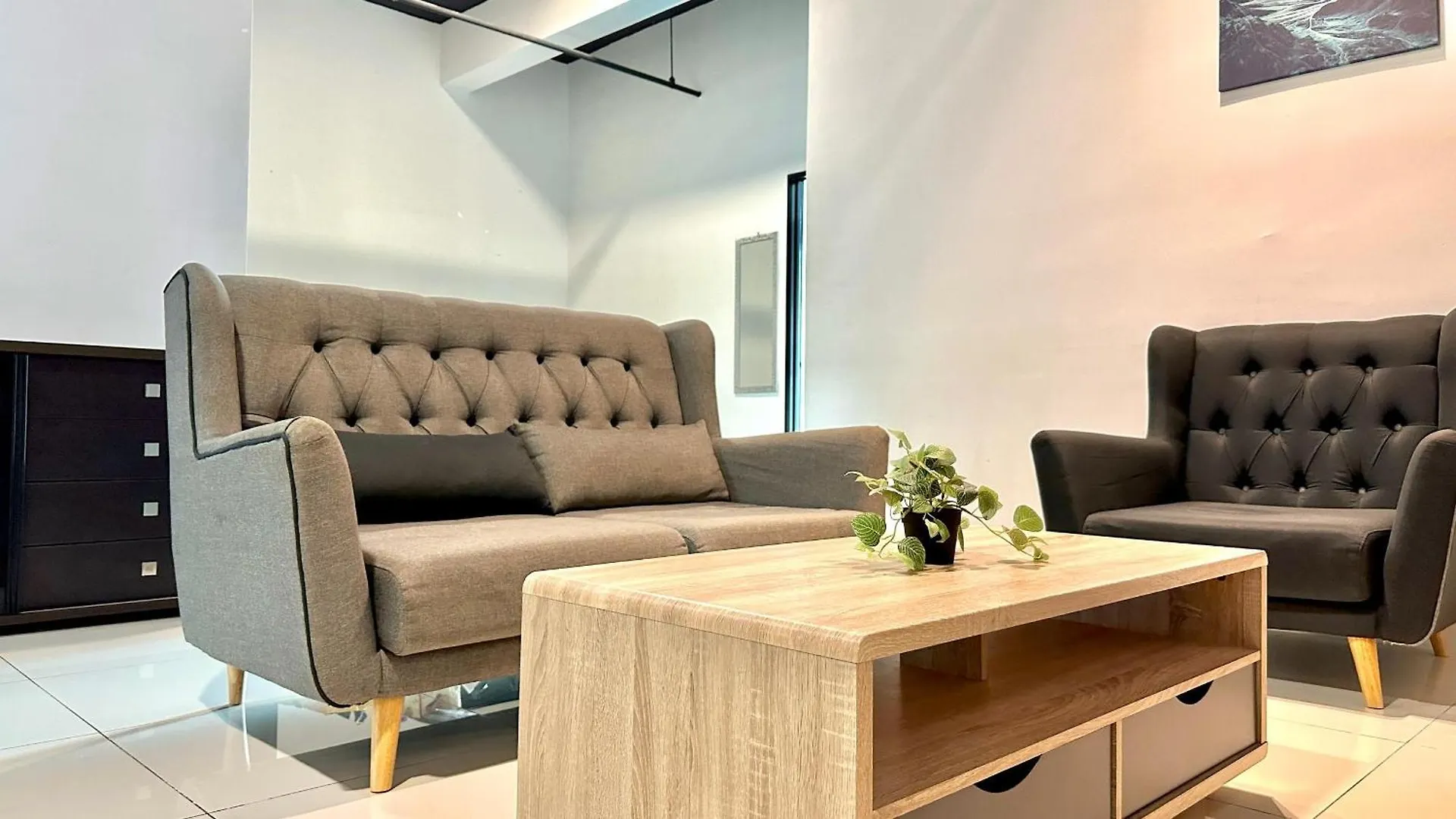 公寓 2Br Lively City View Family Suite#Airport 峇六拜